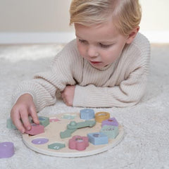 Little Dutch Puzzle Clock