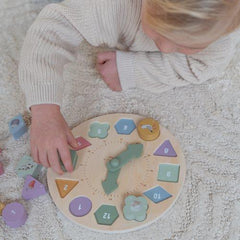 Little Dutch Puzzle Clock