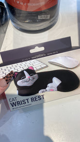 Kikkerland Cat Wrist Rest