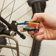 Kikkerland - Rainbow 7-in-1 Multitool