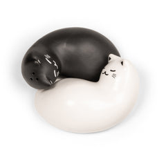 Kikkerland - Cat Salt and Pepper Shakers