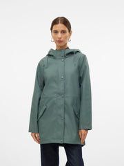 Vero Moda - Malou Coated Rain Jacket - Balsam Green