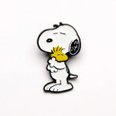 Magpie Gifts - Peanuts Give Hugs Enamel Pin - Hugs