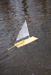 Kikkerland - Huckleberry Motor Your Own Boat