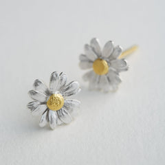 Alex Monroe Little Daisy Stud Earrings