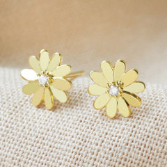 Lisa Angel - Daisy Stud Earrings in Gold