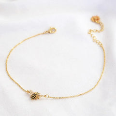 Lisa Angel - Enamel bee Anklet with Peach Daisy
