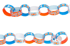 Royal Paper Chains - Talking Tables
