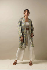 One Hundred Stars Marbelled Green Collar Kimono