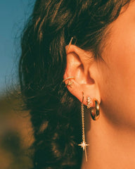 Scream Pretty - Gold Plated Star Double Band Ear Cuff