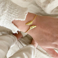 Lisa Angel - Gold Feather Bangle