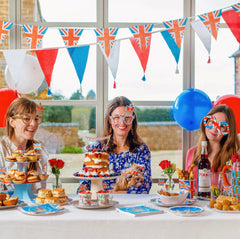 Royal Dress Up - Talking Tables