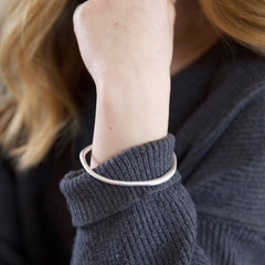Lisa Angel - Silver Orangic Shape Bangle
