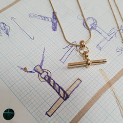 Scream Pretty Kelly Springham Gold T-Bar Necklace With Snake Chain