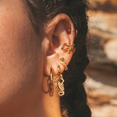 Scream Pretty Snake Small Ear Cuff