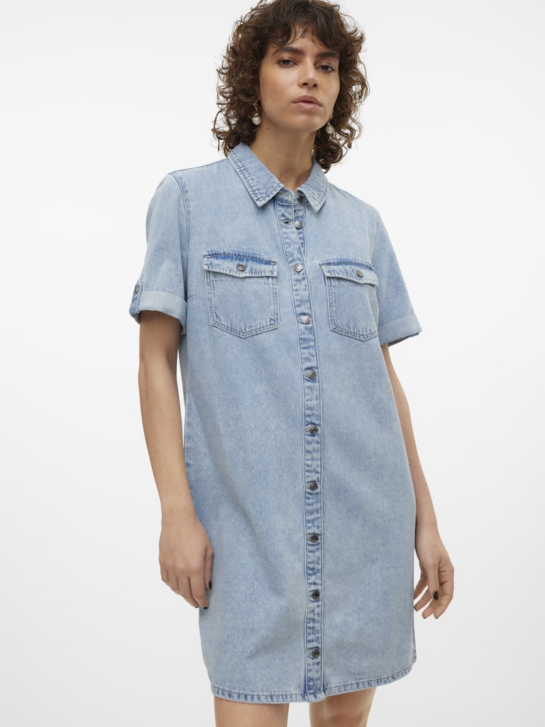 Vero Moda Jennie Short Denim Dress - Light Blue Bunka Vero Moda Jennie Short Denim Dress - Light Blue Bunka