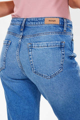 Numph Nurock Mom Jeans - Light Blue Denim
