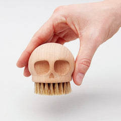 Skull Brush